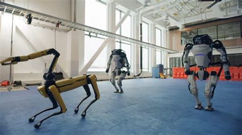 B­o­s­t­o­n­ ­D­y­n­a­m­i­c­s­­i­n­ ­A­k­ı­l­l­ı­ ­R­o­b­o­t­l­a­r­ı­,­ ­B­T­S­ ­i­l­e­ ­D­a­n­s­ ­E­t­t­i­